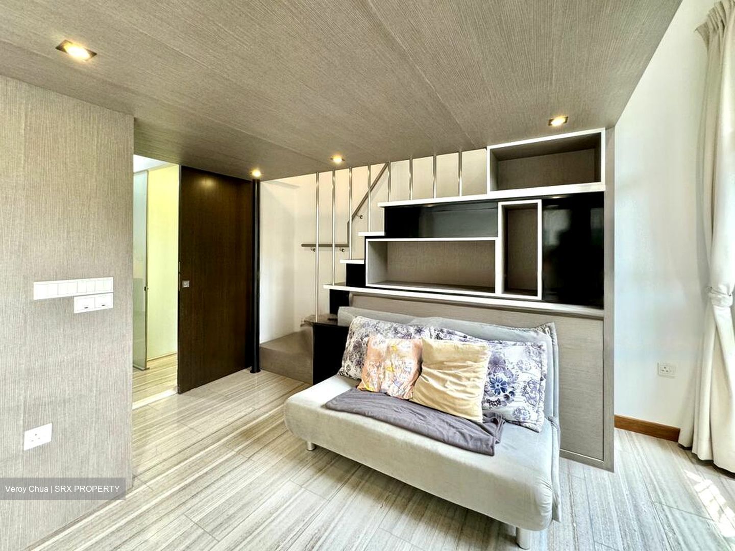 Lorong M Telok Kurau (D15), Condominium #469714991